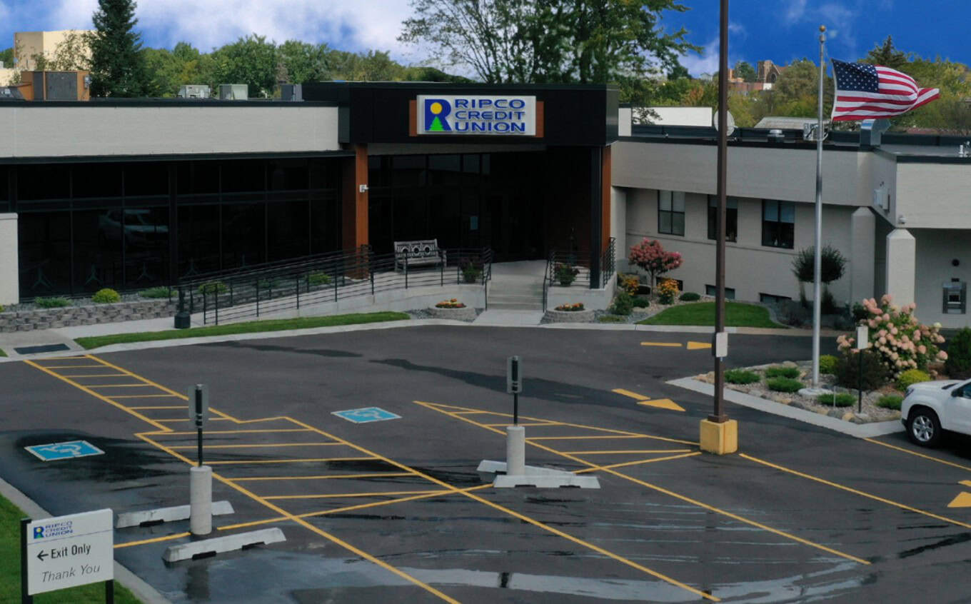 Small-town financial service grows strong in the Northwoods - The ...